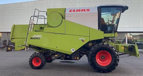 Claas AVERO 240