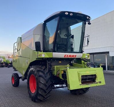 Claas AVERO 240