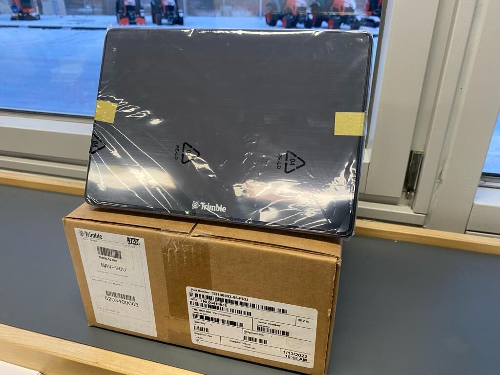 Trimble GFX 750 RTK + NAV 900 Empfänger 1