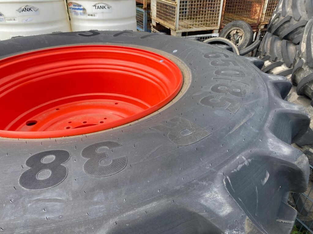 Mitas 650/85R38 + 600/70R30 Mitas 2