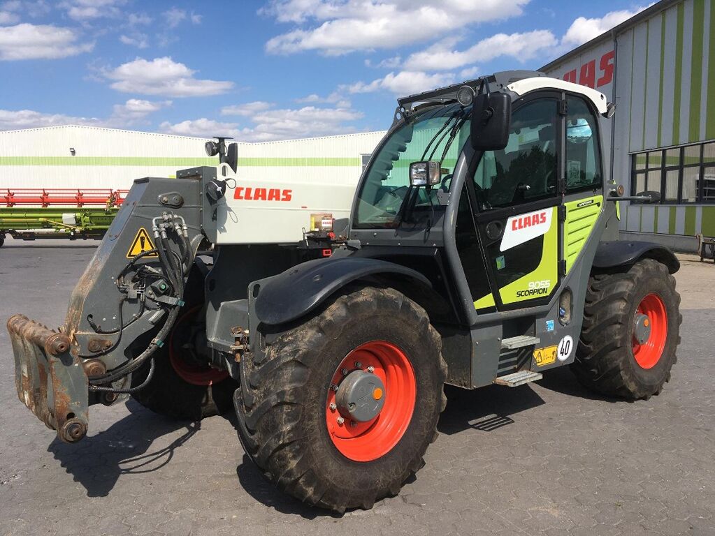 Claas Scorpion 9055 Varipower Plus 1