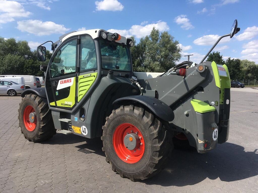 Claas Scorpion 9055 Varipower Plus 3