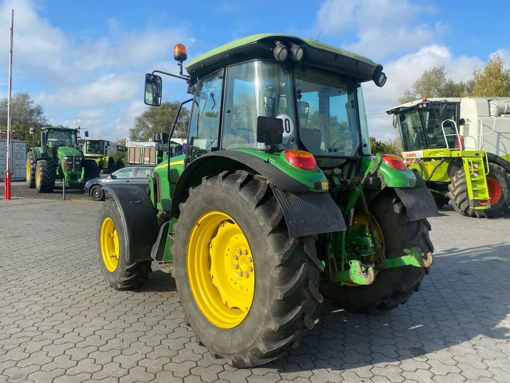 John Deere 5620 3