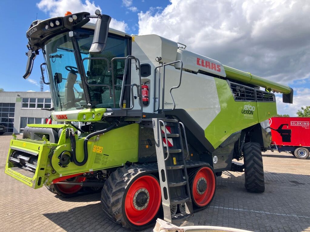 Claas Lexion 8700 TT + Vario 1230 3