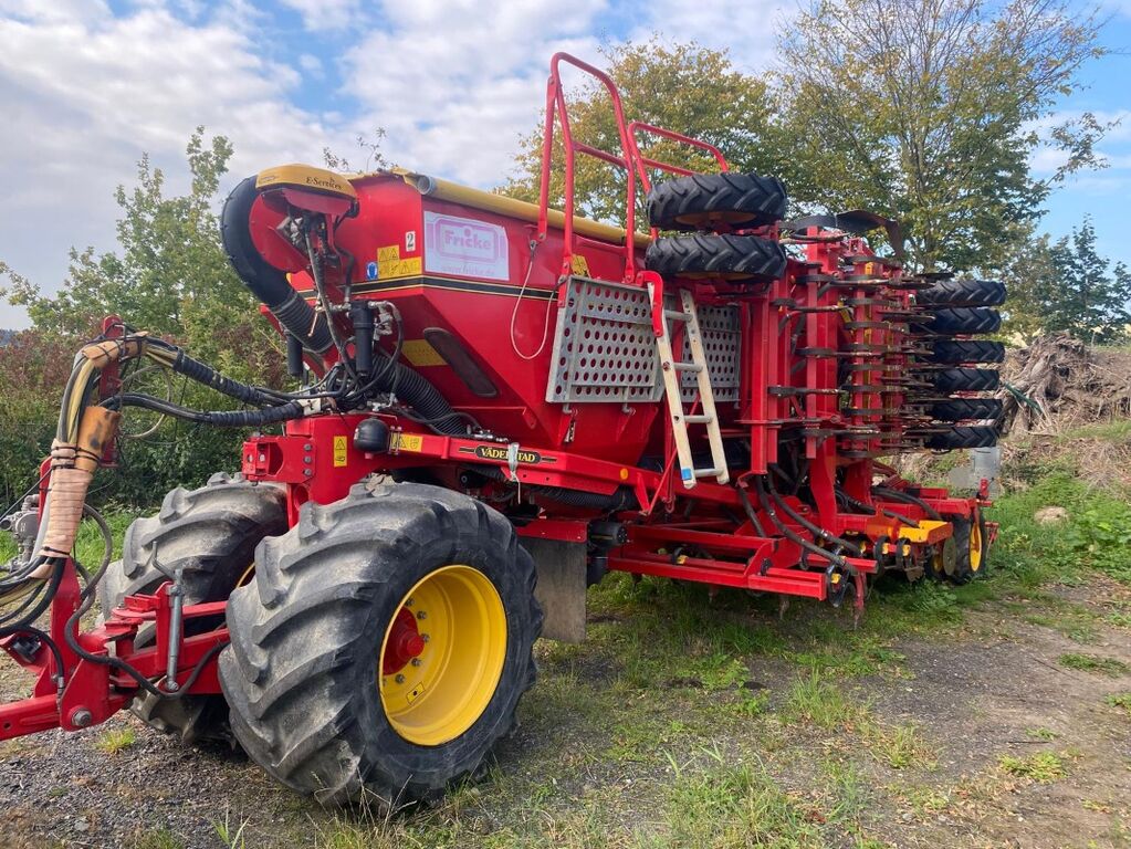 Väderstad Rapid 600 C + E-Service/ I-Pad 1