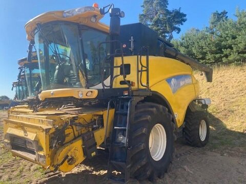 <strong>New Holland CR 980</strong><br />