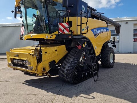 New Holland CR 9090 SCR