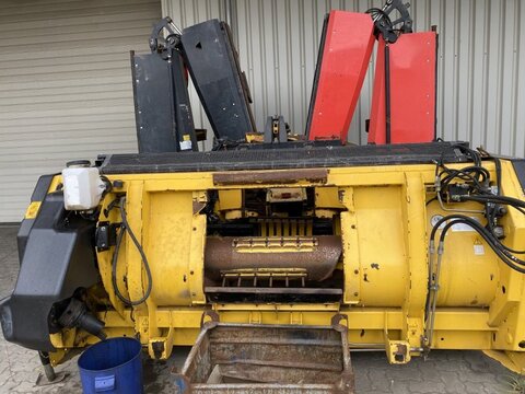 New Holland 270 FP 2