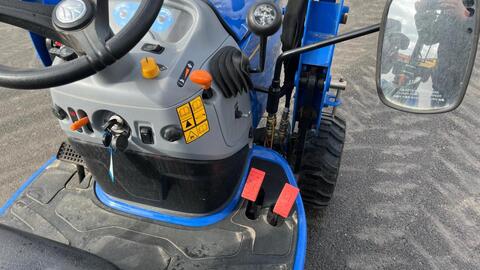 New Holland Boomer 25 Compact