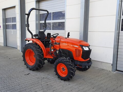 <strong>Kubota L1-382</strong><br />