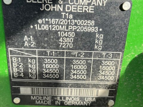 John Deere 6120M