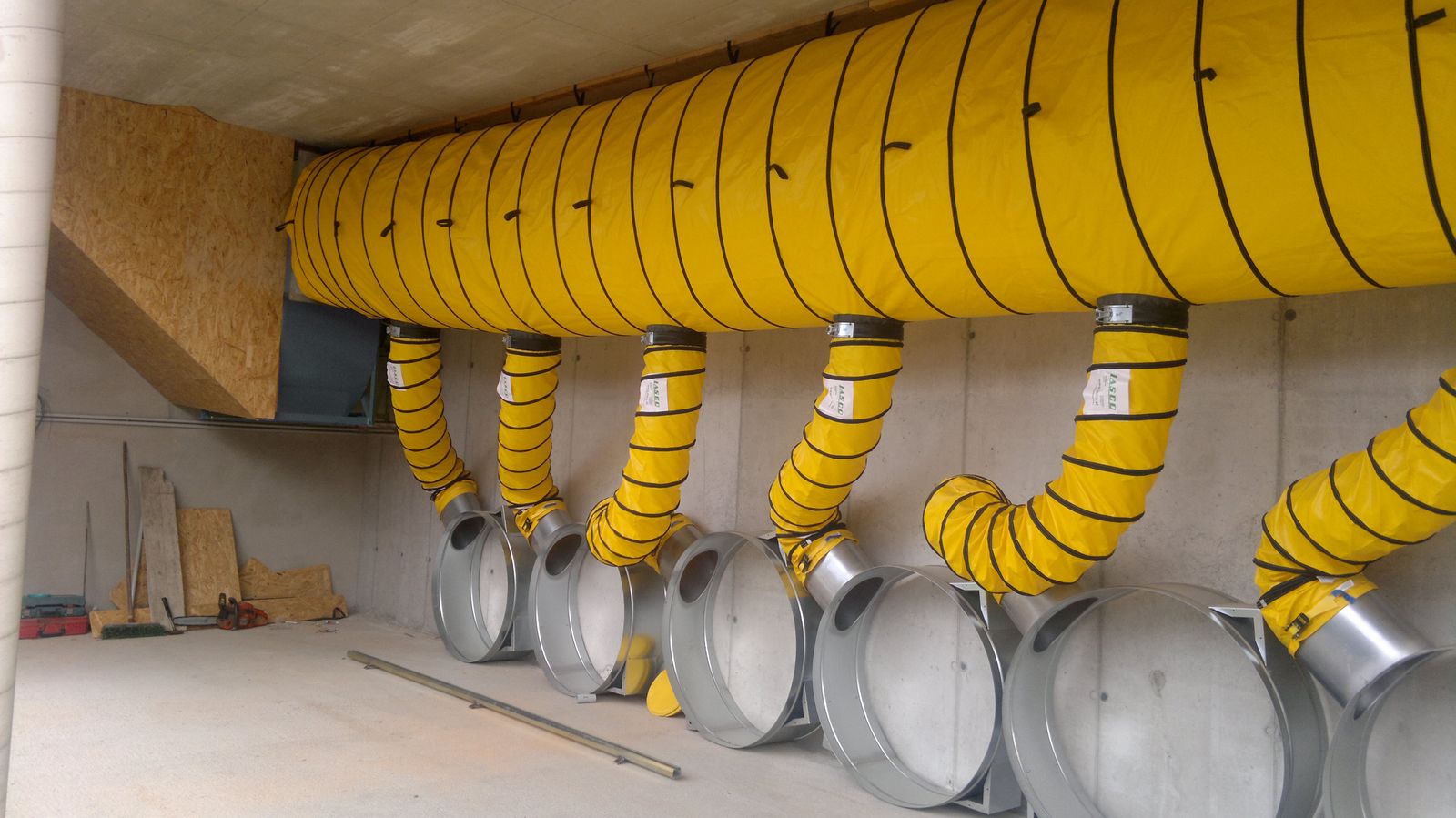 Lasco Rundballenbelüftung Flex für 16 Ballen 3