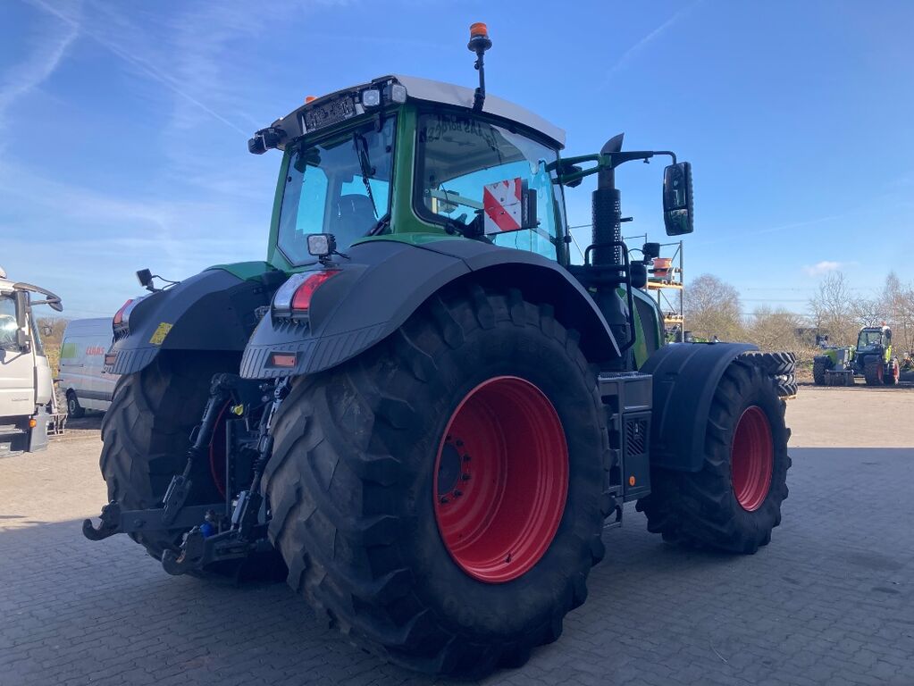 Fendt 826 VARIO PROFI PLUS 3