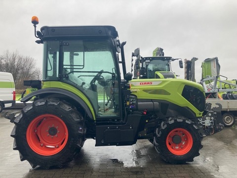 Claas NEXOS 240 S  2
