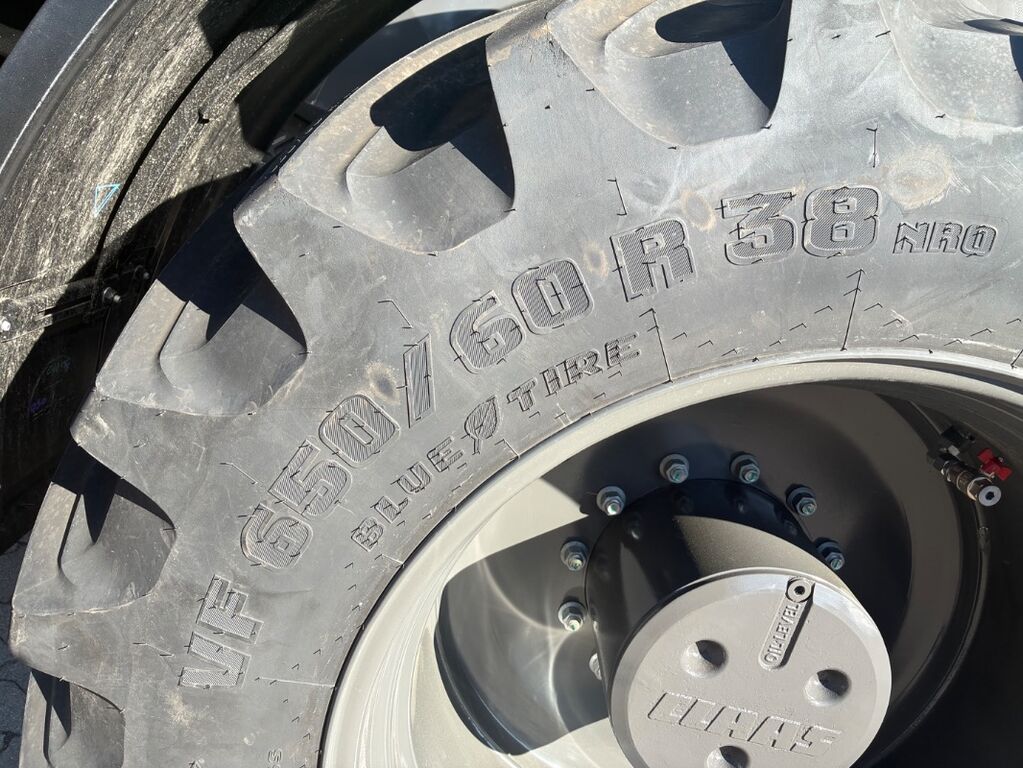 Claas AXION 930 CMATIC Night Edition 3