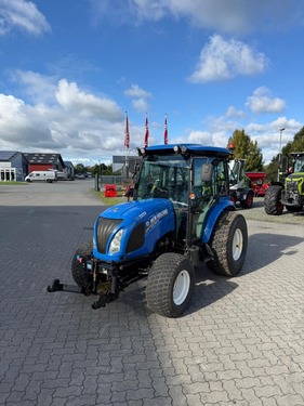 New Holland Boomer 50
