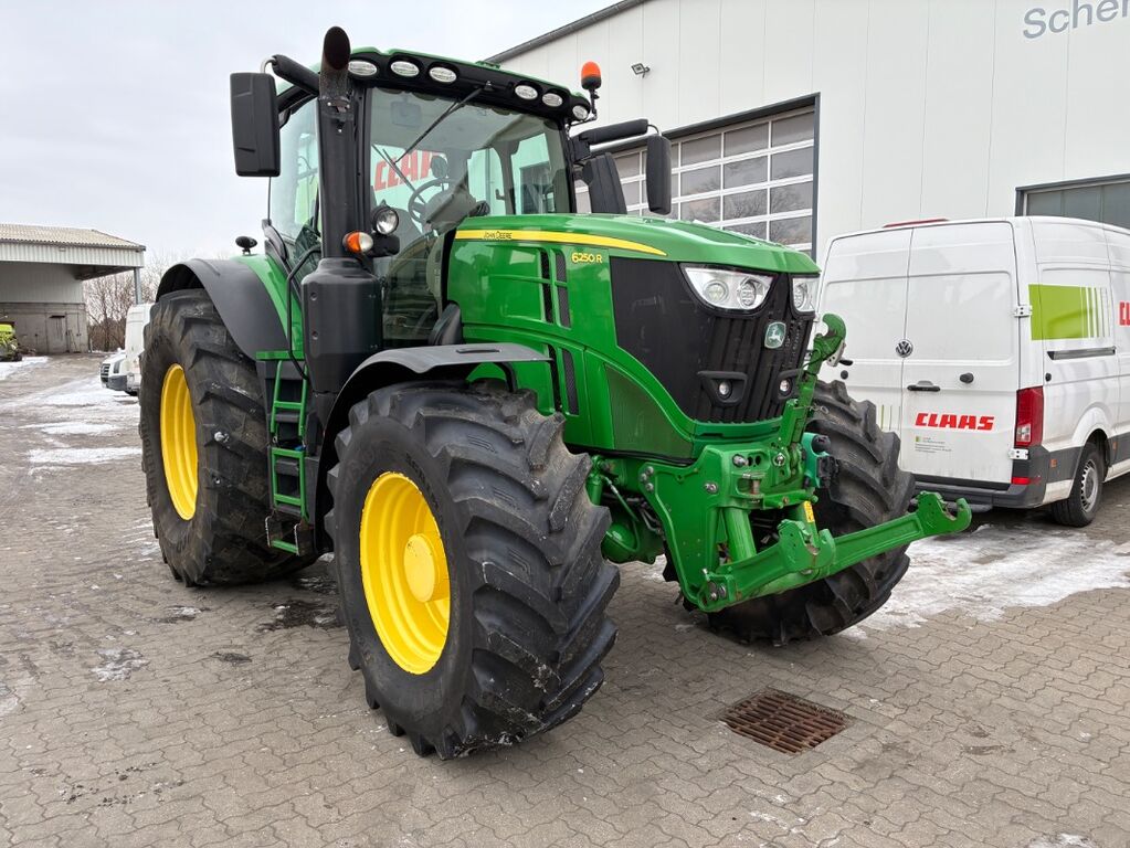 John Deere 6250R ULTIMATE Edition 2