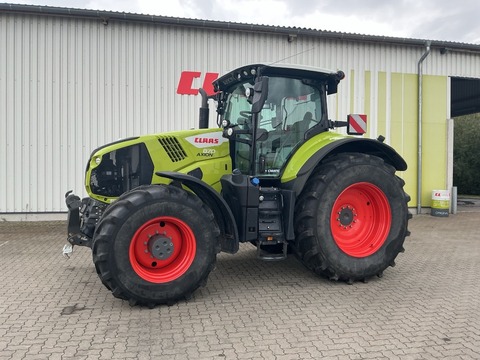 Claas AXION 870
