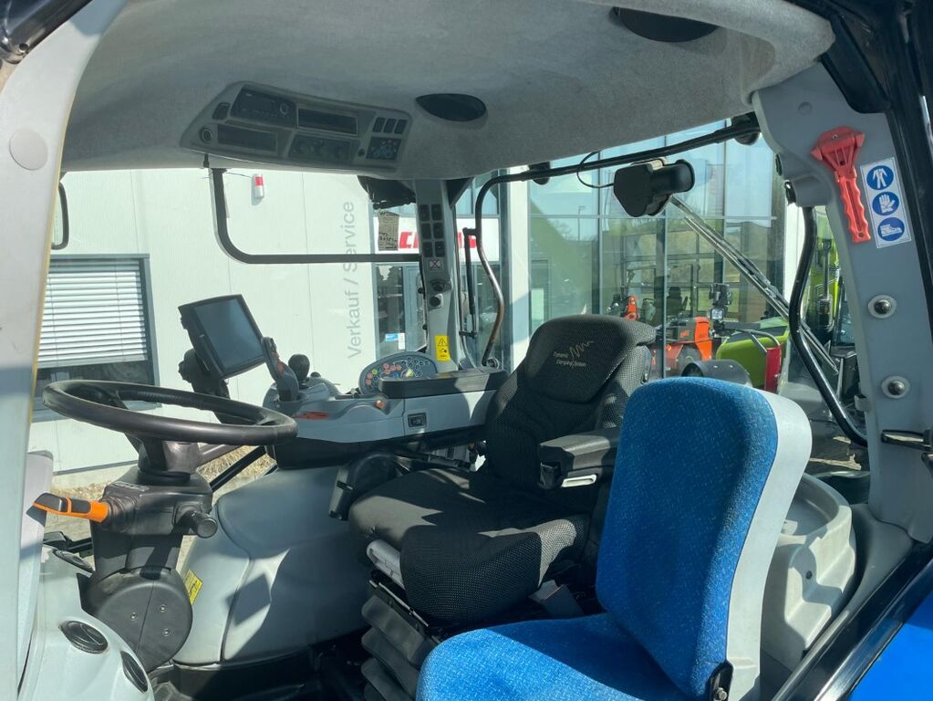 New Holland T 7.270 2