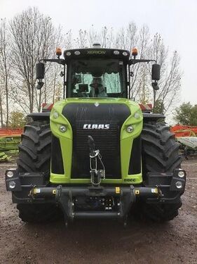 Claas XERION 4200 TRAC VC 3