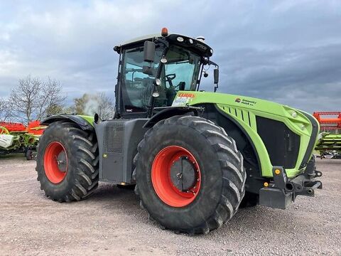 Claas XERION 4000 TRAC 3