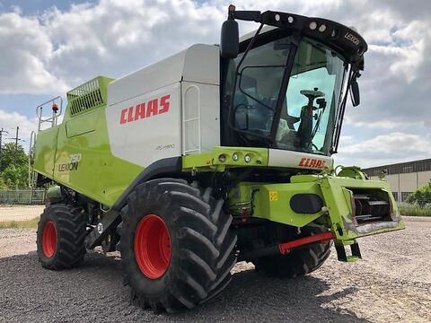 Claas LEXION 750