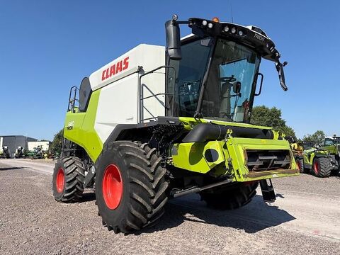 Claas TRION 660