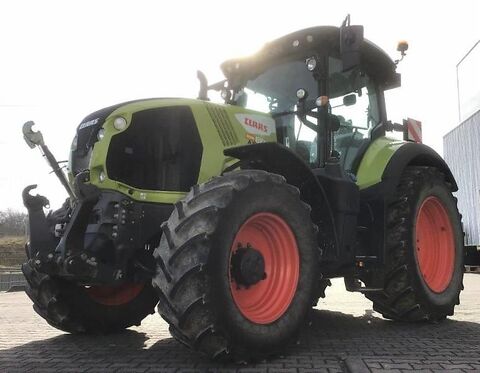 Claas AXION 810