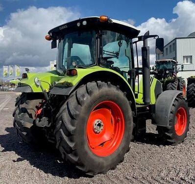Claas ARION 620