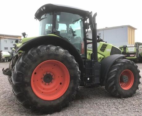 Claas AXION 830 3
