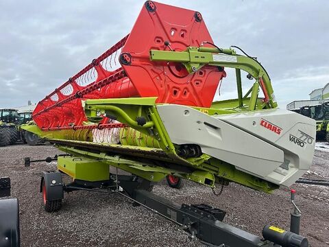 Claas TRION 660