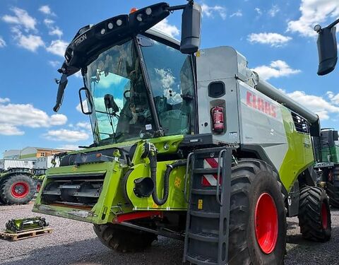 Claas TRION 660