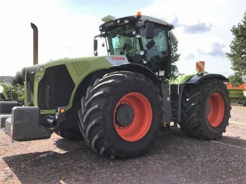 <strong>Claas XERION 5000 TR</strong><br />