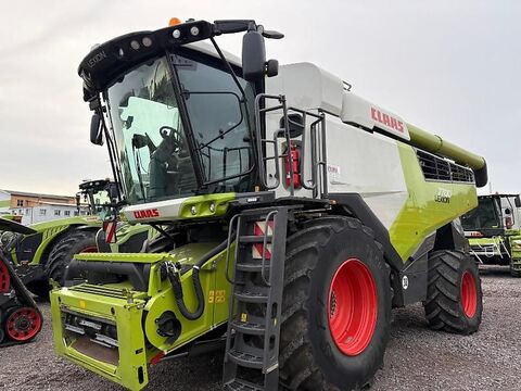 Claas LEXION 7700