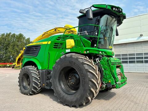 John Deere 9700i