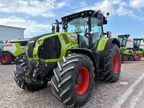 Claas AXION 800