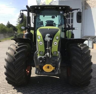 Claas ARION 660 CMATIC FOCUS 2