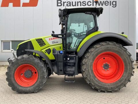 Claas AXION 810