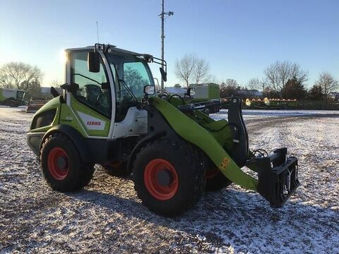 Claas TORION 535