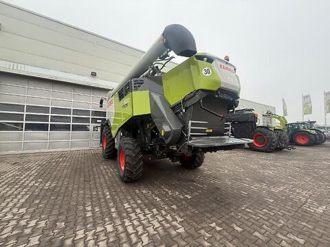 Claas TRION 530 3