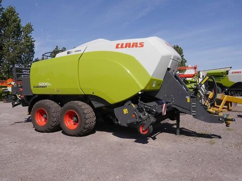 Claas QUADRANT 5200 FC