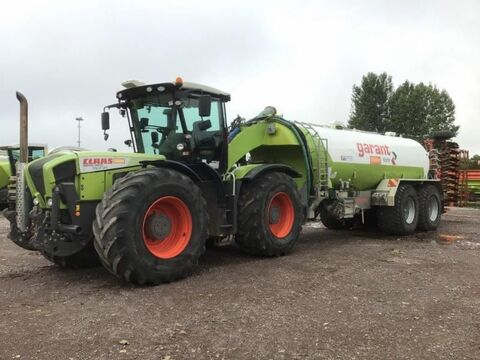 <strong>Claas XERION 3800 TR</strong><br />
