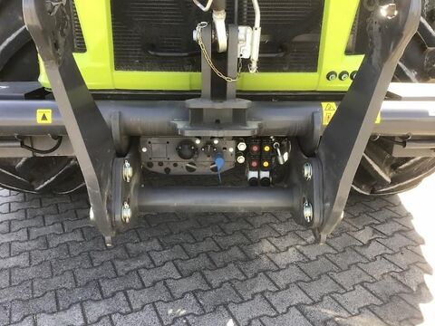 Claas XERION 4200 TRAC 3
