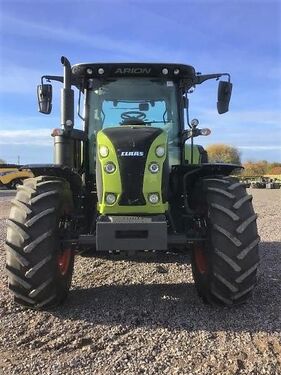 Claas ARION 530