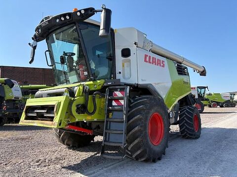 Claas TRION 660