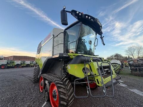 Claas TRION 750 TERRA TRAC