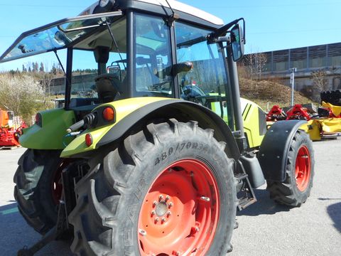 Claas Axos 330 CX