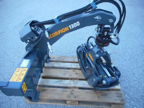 Uniforest Scorpion1300
