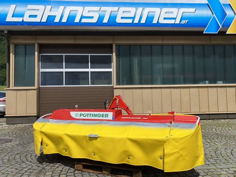 Pöttinger NovaAlpin 261T mit hydr. Seitenverschub