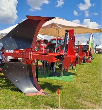 3 fejes váltvaforgató eke réselt kormánylemezzel 2